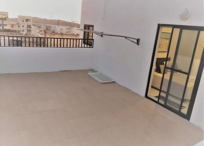 Penthouse Ghadira With Amazing Views! By Homely Διαμέρισμα Mellieħa
