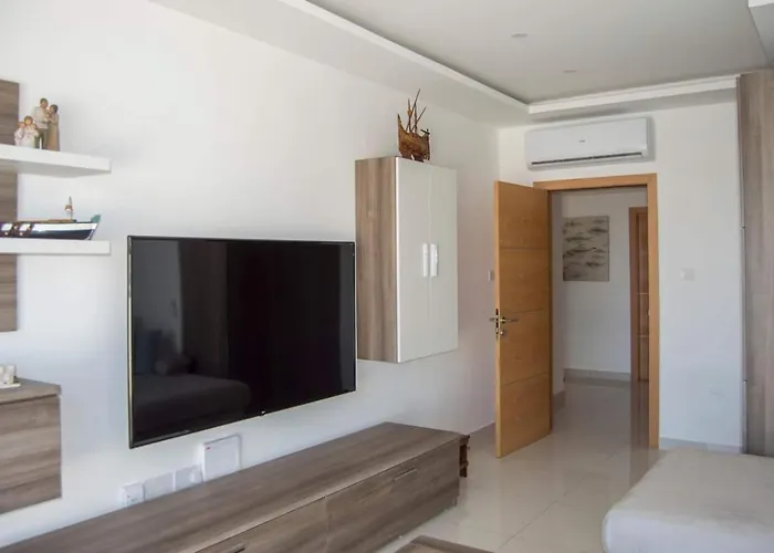 Penthouse Ghadira With Amazing Views! By Homely *