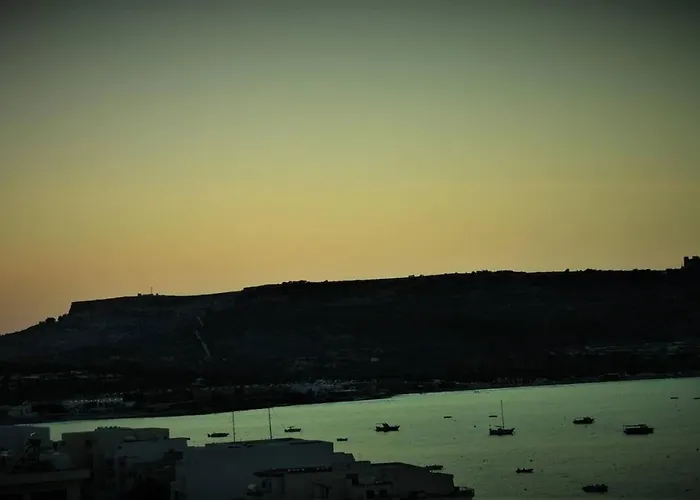 Διαμέρισμα Penthouse Ghadira With Amazing Views! By Homely